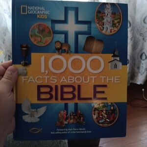 National Geographic Kids 1,000 Facts About the Bible - Blue/Yellow Cover